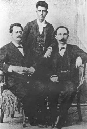 29.jpg (17559 bytes)